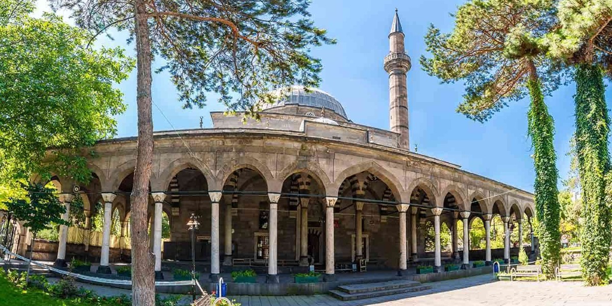 kursunlu-mosque-kayseri